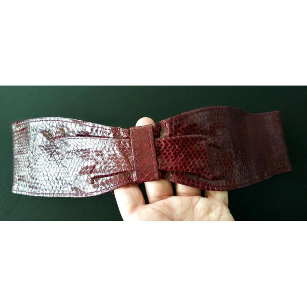 1970s Snake Cinch Waist Belt Dark Cherry Boho Genuine Snake Skin HANDMADE INDIA - Picture 4 of 12